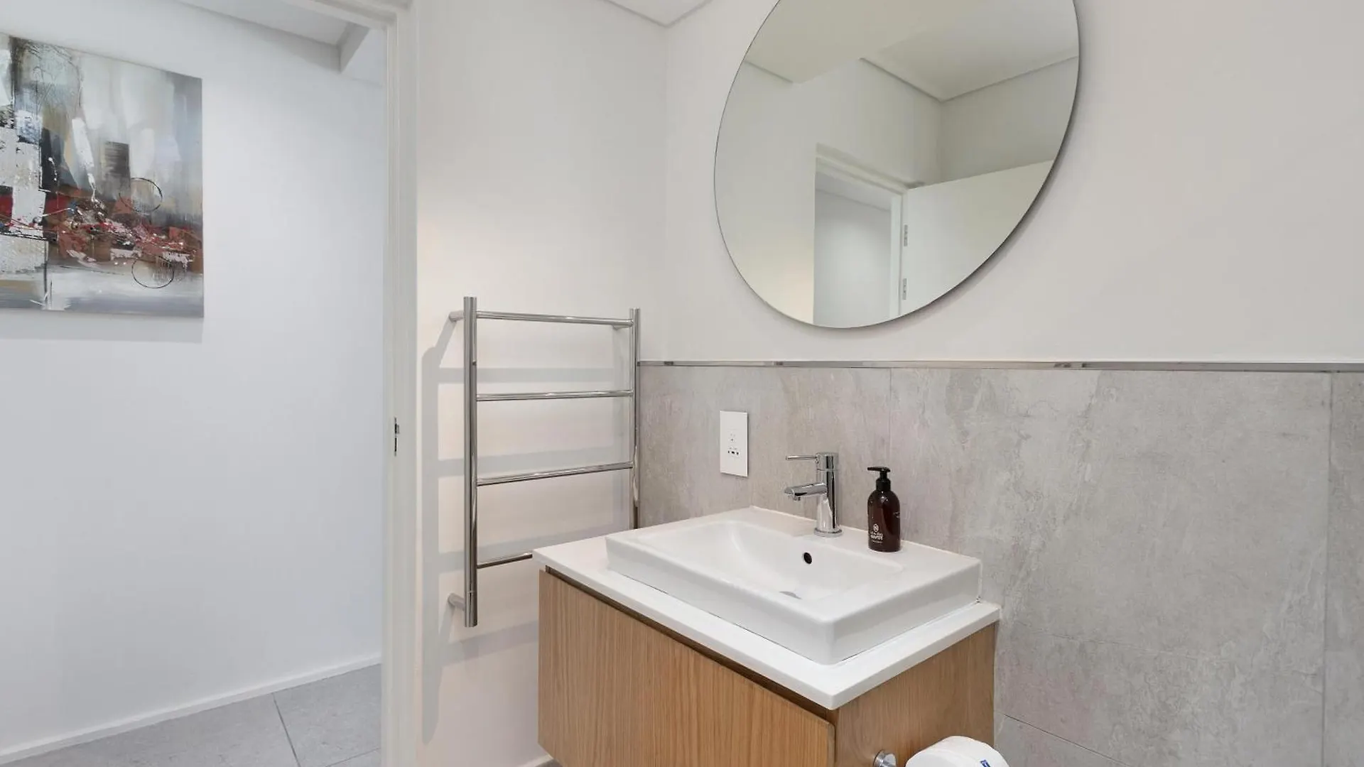 The Cosmo Luxury Suites By Totalstay Cape Town 0*,  South Africa