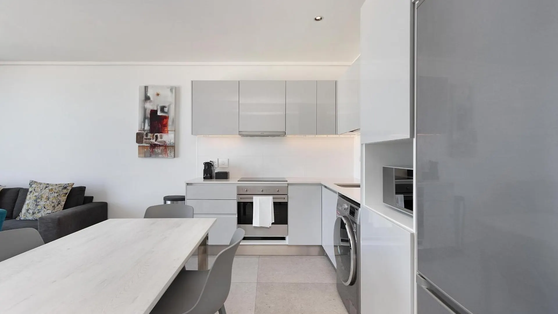The Cosmo Luxury Suites By Totalstay Cape Town 0*,