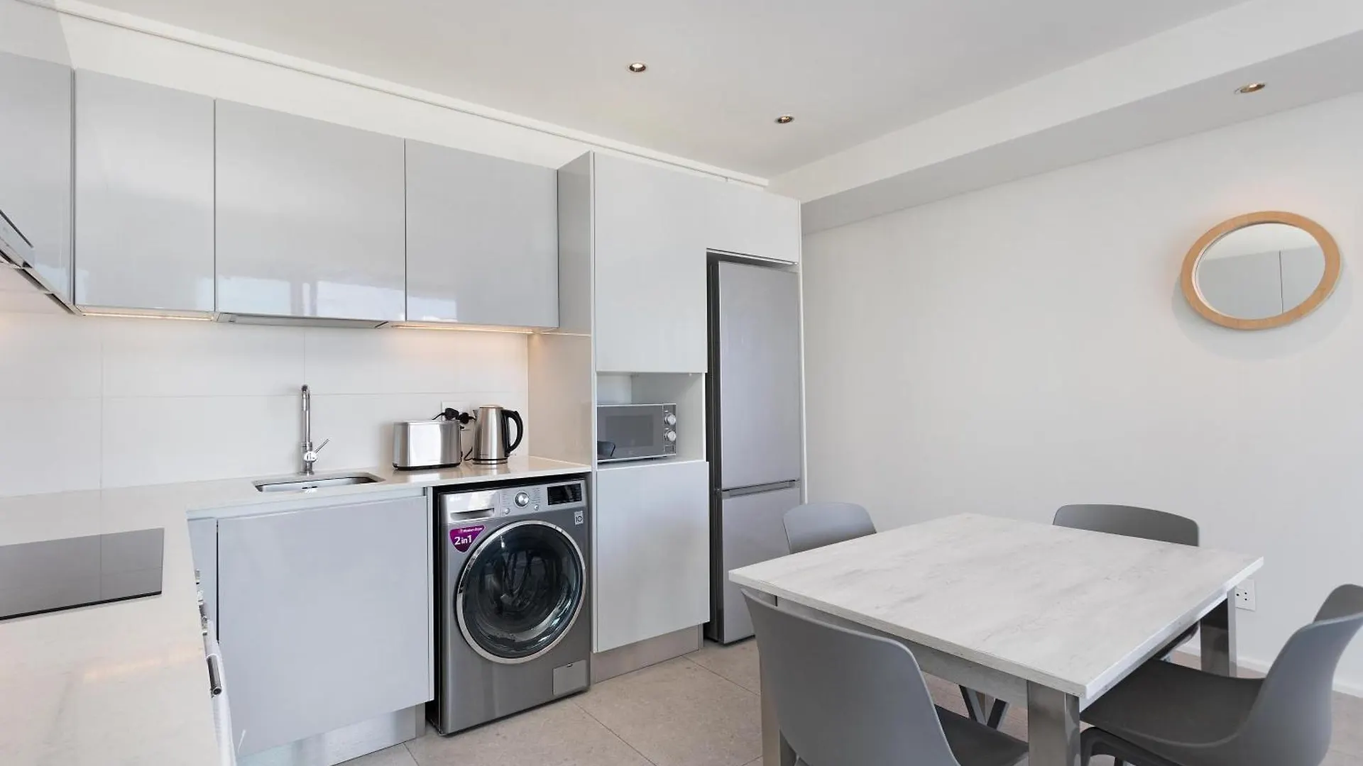 The Cosmo Luxury Suites By Totalstay Cape Town