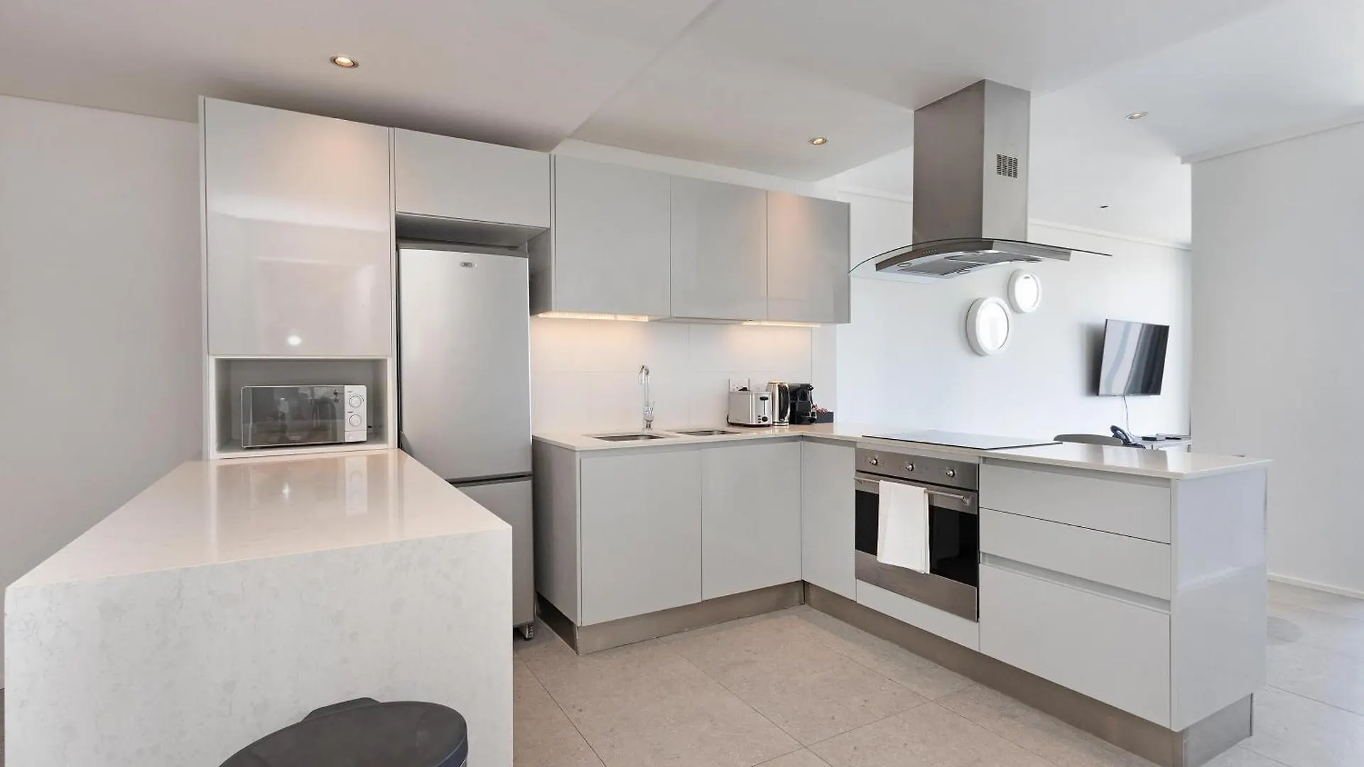 The Cosmo Luxury Suites By Totalstay Cape Town
