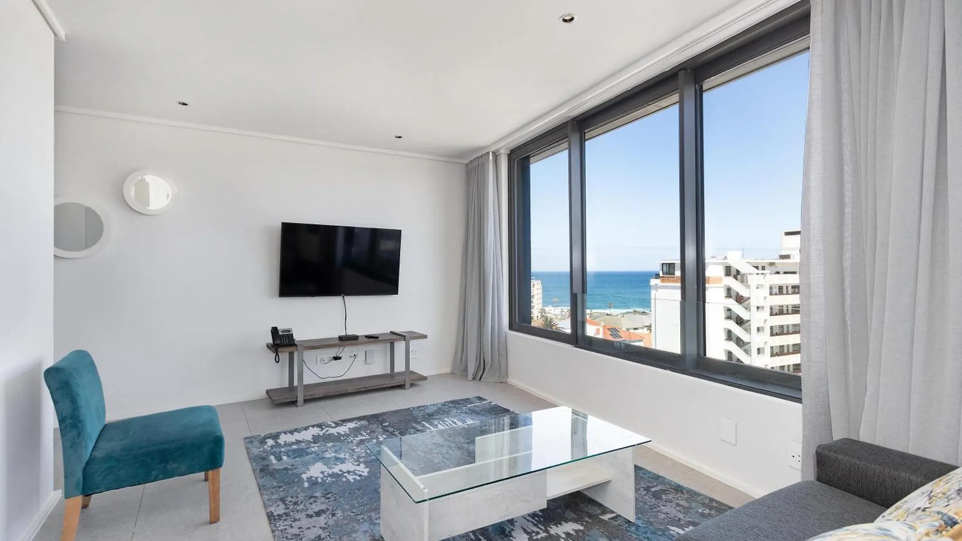 The Cosmo Luxury Suites By Totalstay Cape Town 0*,