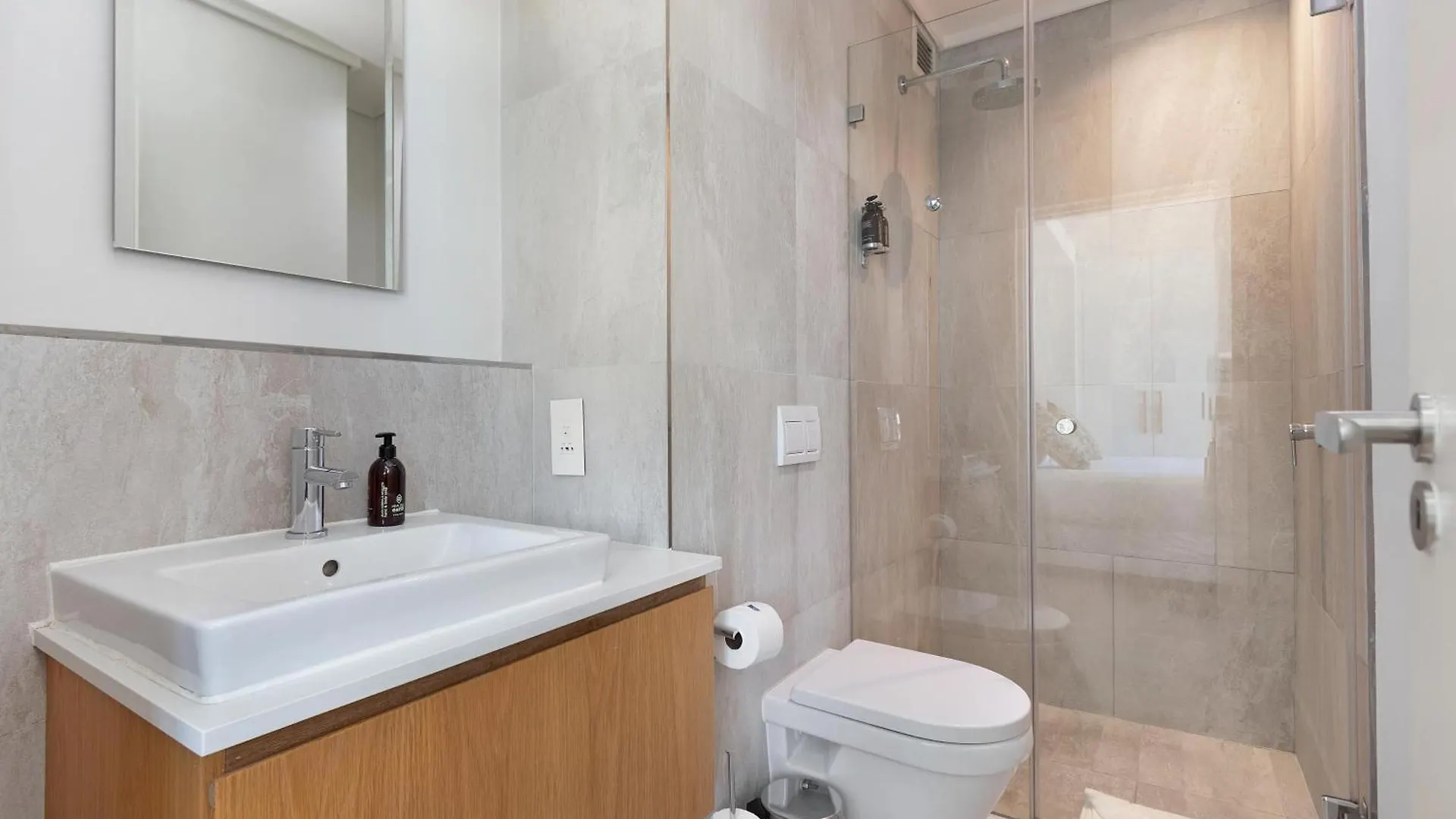 The Cosmo Luxury Suites By Totalstay Cape Town Aparthotel