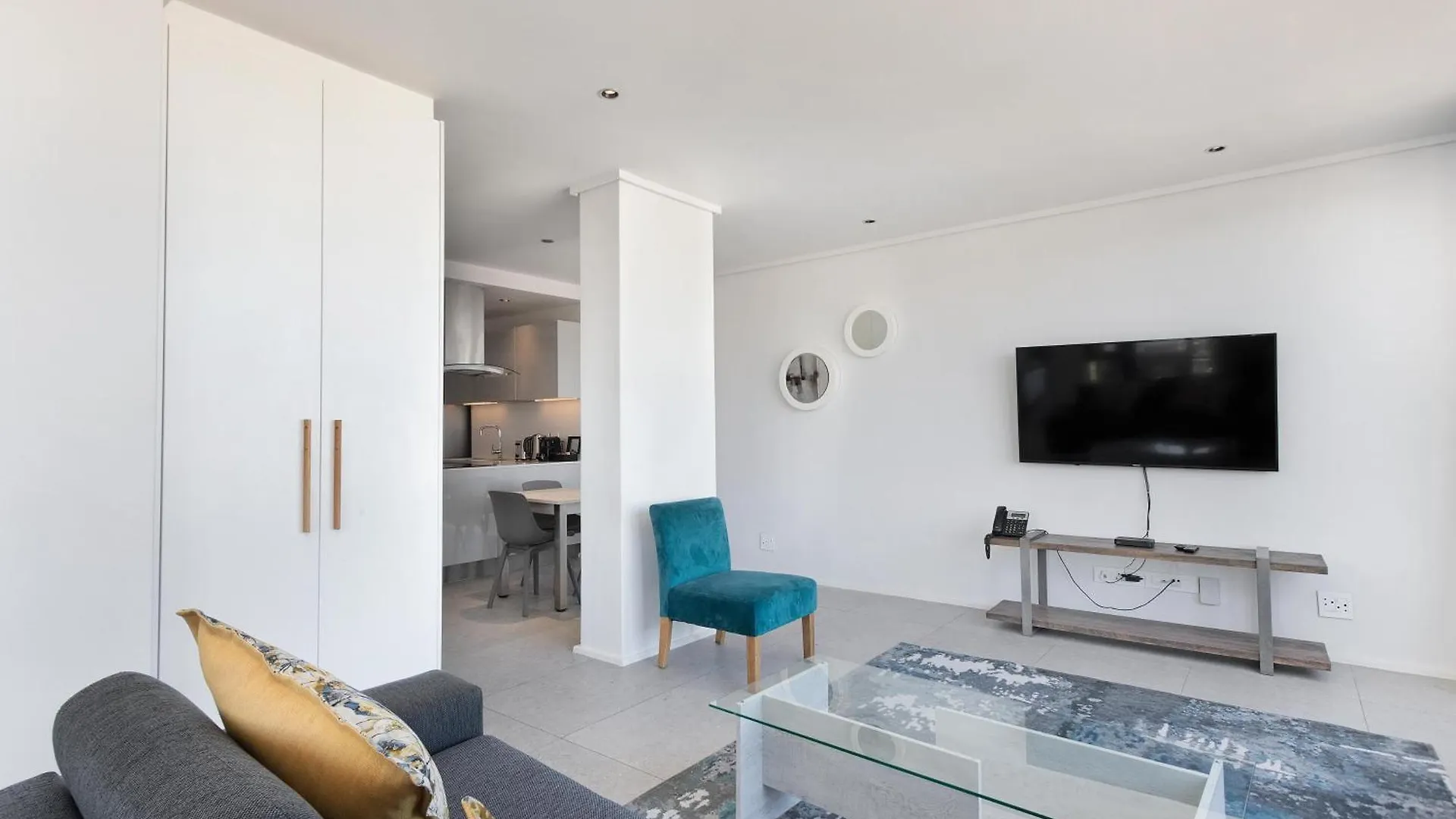 Aparthotel The Cosmo Luxury Suites By Totalstay Cape Town South Africa