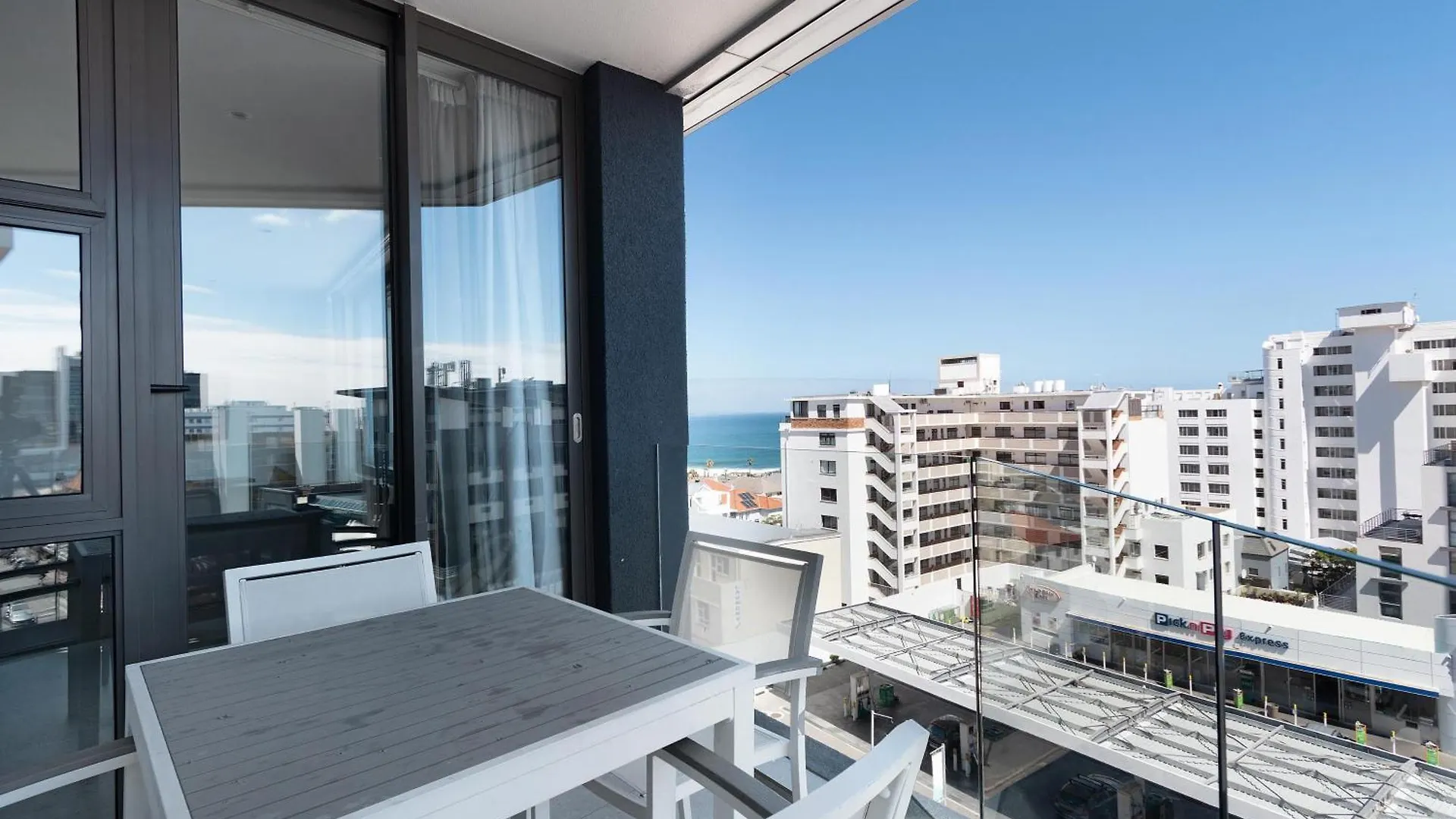 Aparthotel The Cosmo Luxury Suites By Totalstay Cape Town South Africa